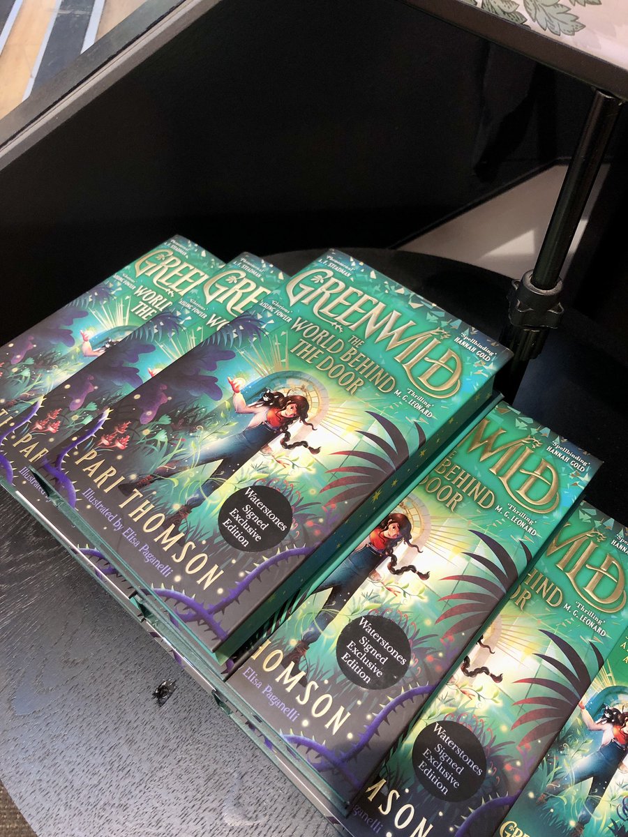 Pari Thomson tweet media