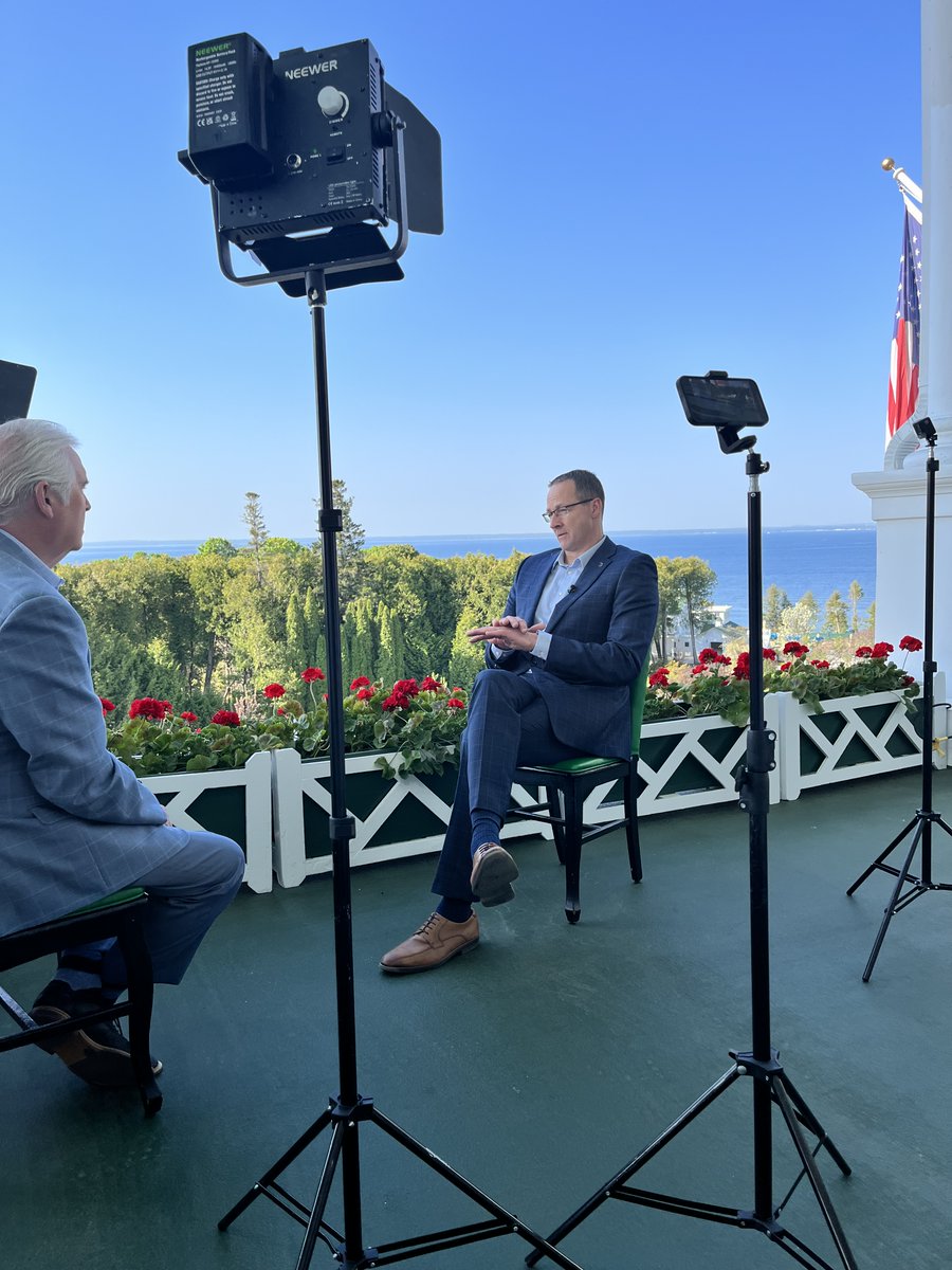 Having great conversations on Mackinac Island with reporters highlighting our company's commitment to cleaner and more reliable energy! Check out some of the interviews here! 👇  spreaker.com/user/5707063/m…
p.cmlsdet.com/feed/127/The-P…
#MPC23 #cleanenergytransition 🌎