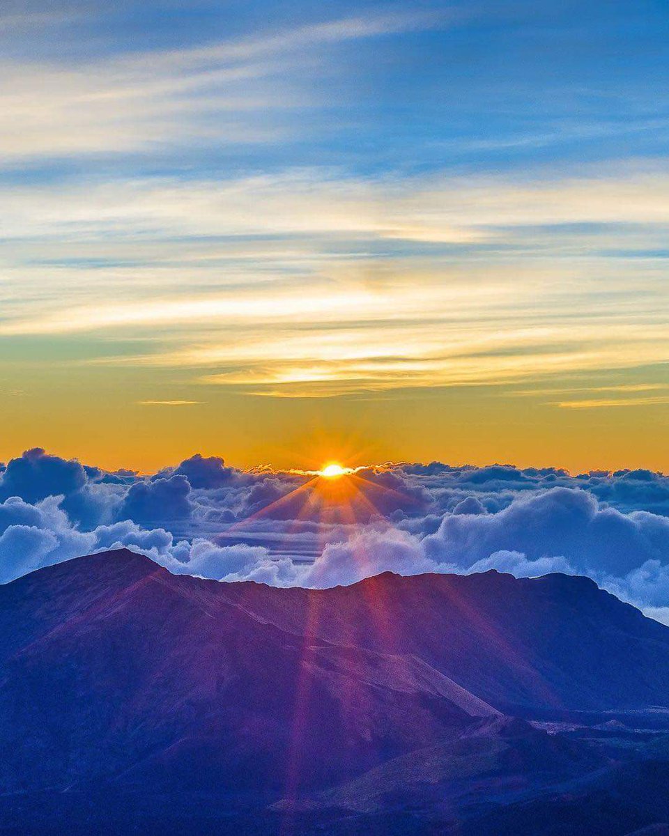 Beautiful evening 🩵💫
#NaturePhotography #Sunset #naturelovers #beautiful