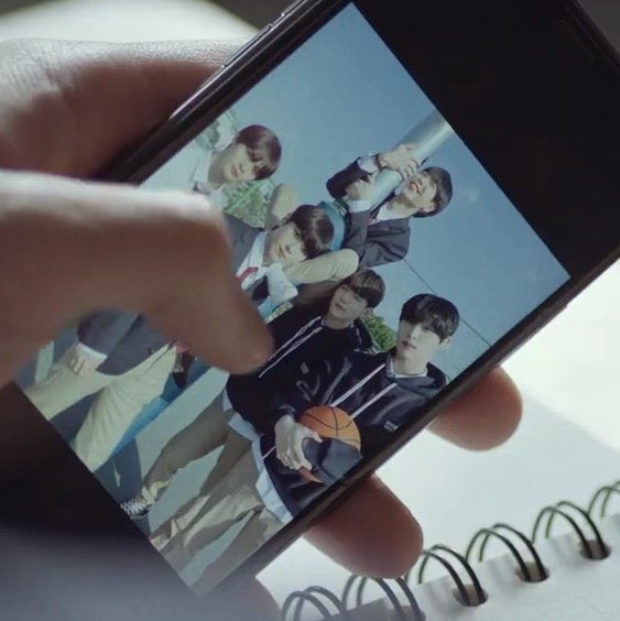 นี่น่ะหรอเด็กเกเรที่เผาชุดนร