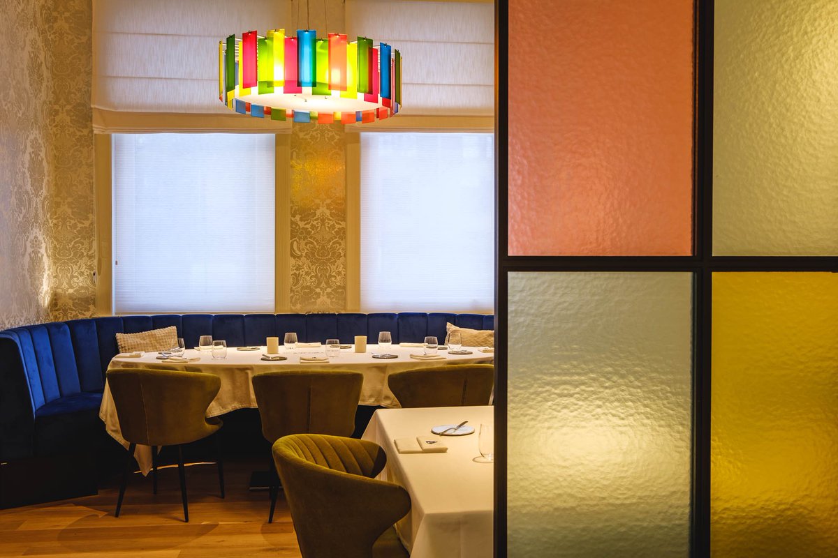 Verlof gastronomisch inzetten! 

Het verlof is een tijd om te ontspannen, plezier te hebben en quality time door te brengen met collega's of vrienden. En wat is er beter dan deze waardevolle momenten te combineren met een gastronomisch avontuur?
dirkjandecock.com