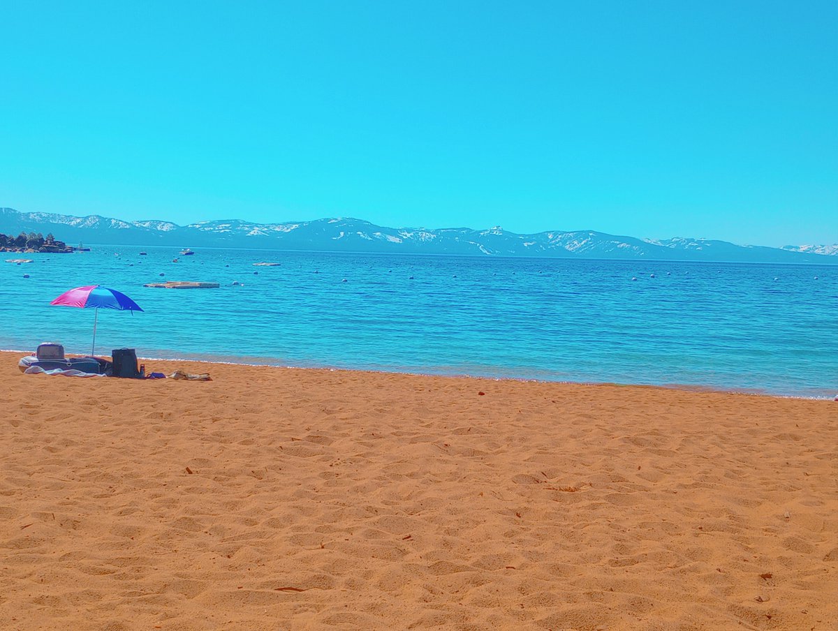 BrillitteCH's tweet photo. #LakeTahoe
#nevada
#outsideviews
#nature
#photography
🍀😀🏔️ beautiful https://t.co/BMEhx0FXhN