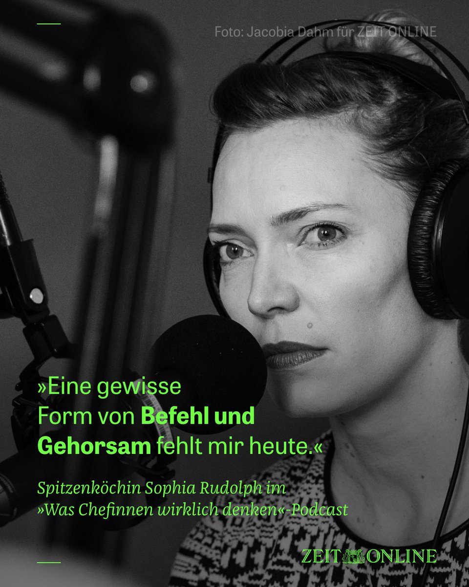 DIE ZEIT (@diezeit) on Twitter photo Wie macht man als #Chefin eine Ansage, die bei den Mitarbeitenden ankommt? Die Spitzenköchin Sophia Rudolph wundert sich über eine Generation, die nicht recht folgt. Mit <a href="/leonieseifert/">Leonie Seifert</a> und <a href="/muellerwirth/">Moritz Müller-Wirth</a> trib.al/TlNIBGD Wie macht man als #Chefin eine Ansage, die bei den Mitarbeitenden ankommt? Die Spitzenköchin Sophia Rudolph wundert sich über eine Generation, die nicht recht folgt. Mit <a href="/leonieseifert/">Leonie Seifert</a> und <a href="/muellerwirth/">Moritz Müller-Wirth</a> trib.al/TlNIBGD