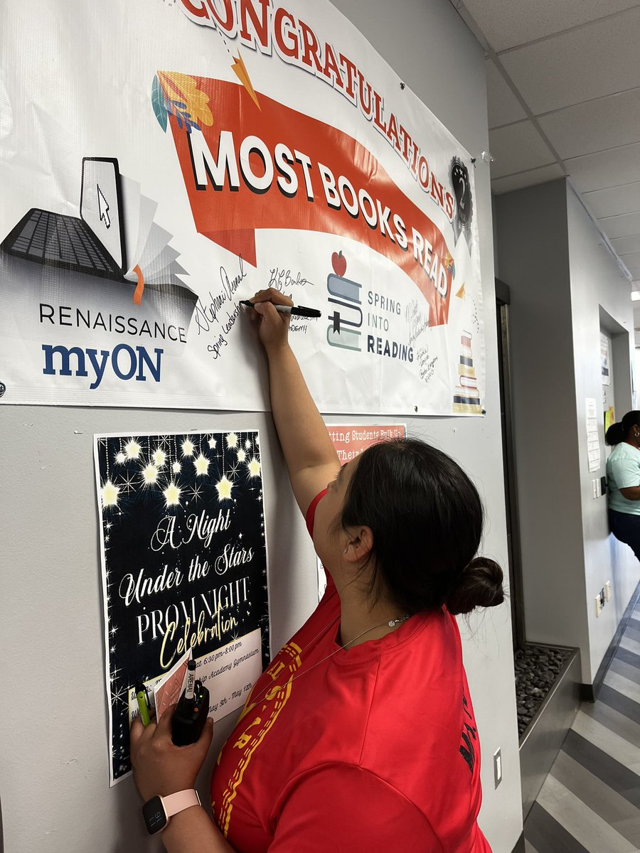 byjcjackson's tweet photo. Congrats to Spring Leadership Academy @SLA_MediaCenter for holding 2nd place 🥈 down!! 🎉🏆😆🎊 They KEEP placing in the district @myONreader  competition!! @SISDInstTech @LaTracyHarris @SISD_CoA #librarians https://t.co/ljrSMWmpUM
