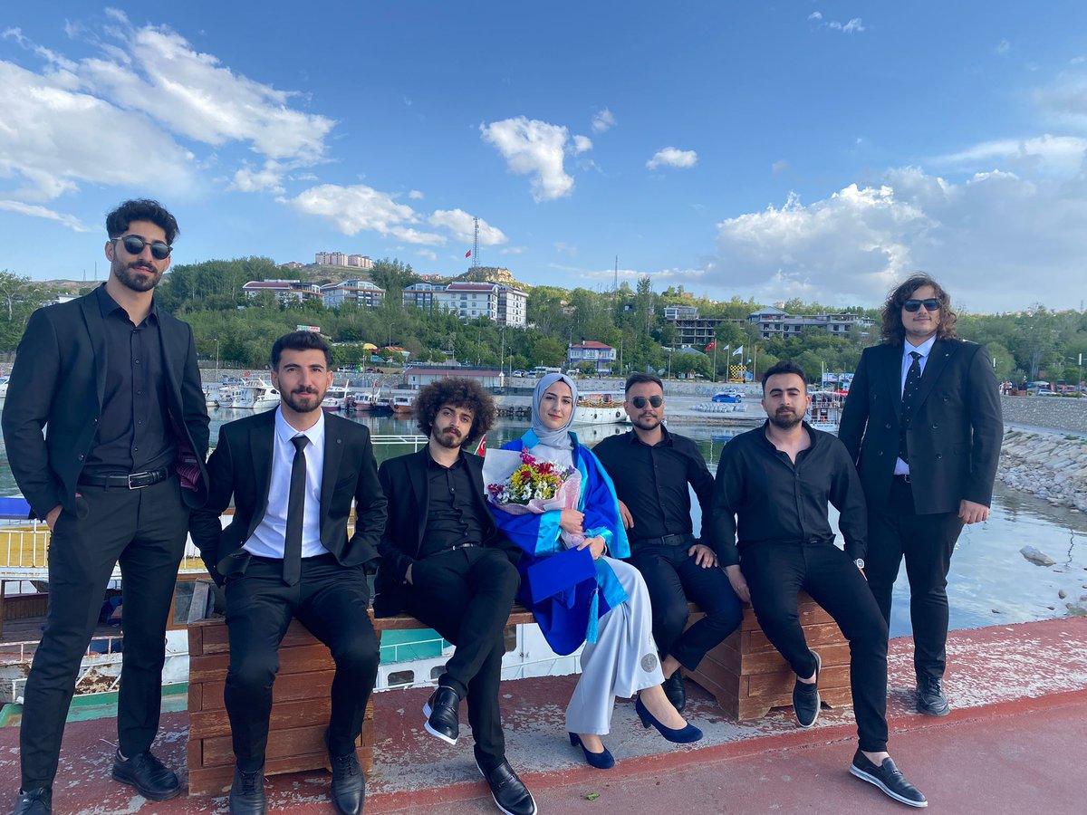 İnşaat Mühendisliği değil Eczacılık mezuniyeti 😄