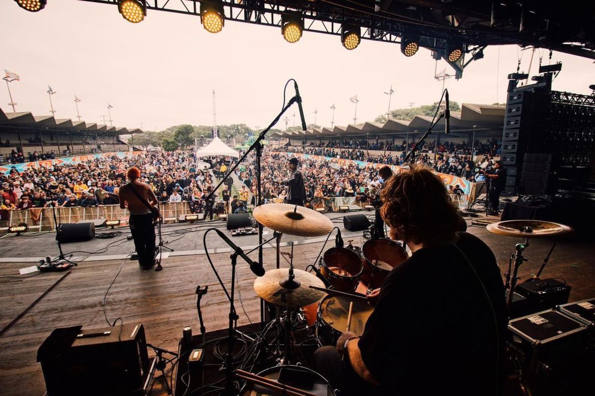 SilverbackMusic's tweet photo. 💨 DENM blowin’ it up @CaliRootsFest 5.28.23!! Drop a 🌊 if you caught the set!!!

📸 #eyesofjem @iamdenm #denm #calirootsfest #monterey #caliroots #mywave #wildtrip #slumbeachdenny #silverbackmusic https://t.co/tLdPpoHPki