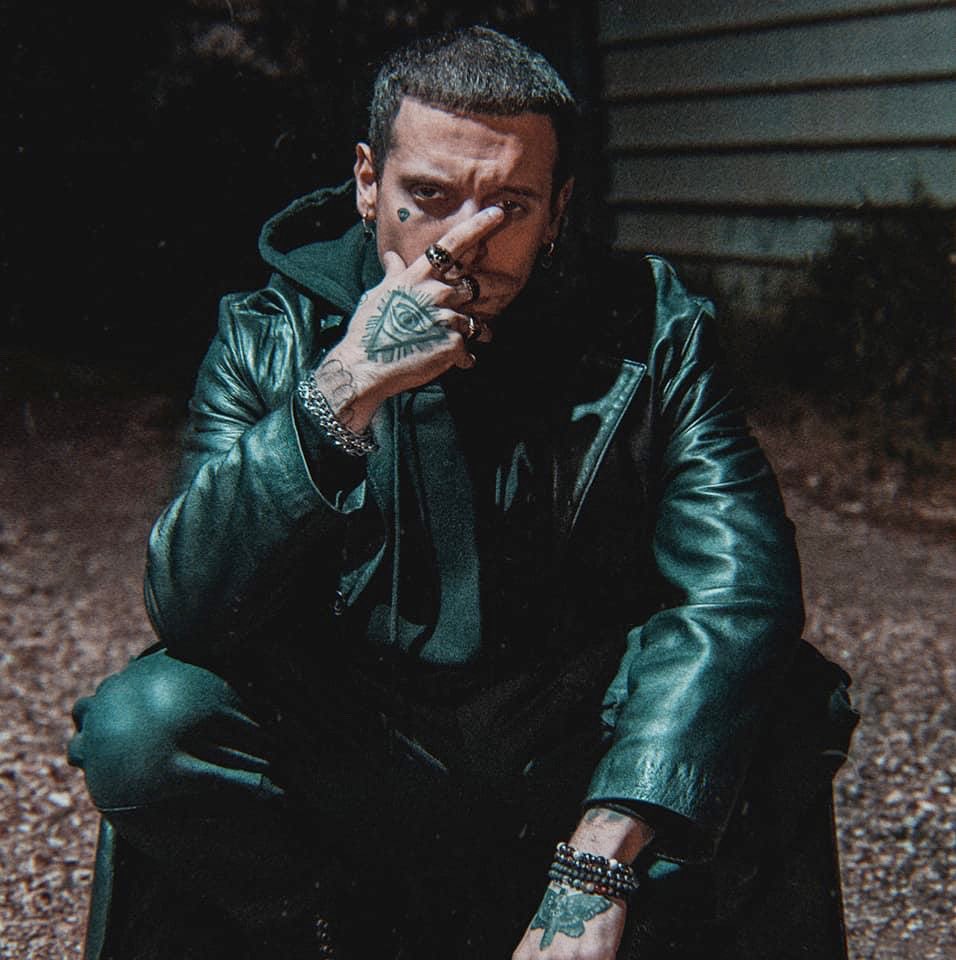 𝐹𝑒𝓃𝒹𝒾, 𝒢𝓊𝒸𝒸𝒾 𝑜𝓇 𝒱𝓊𝒾𝓉𝓉𝑜𝓃?

<a href="/Lui5_Rodriguez/">Luïs Rodrïguez</a>