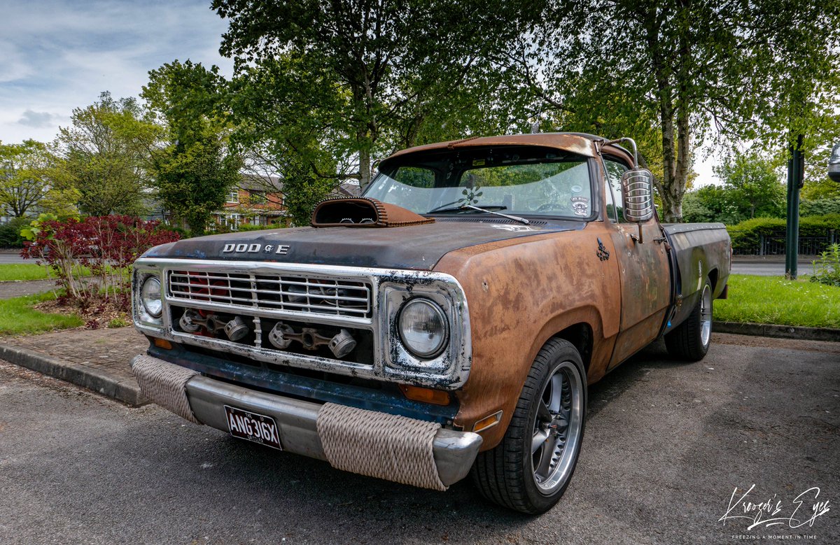 '1980 Dodge Pickup' BBQ Bus. Manchester.
#photography #photograph #photographer #ilovephotography #leica #colourphoto #colourphotography #ilovecolour #outdoors #behindthelens #raw_community #outdoorphotography #outdoorphotographer #automotive #classiccars #dodge