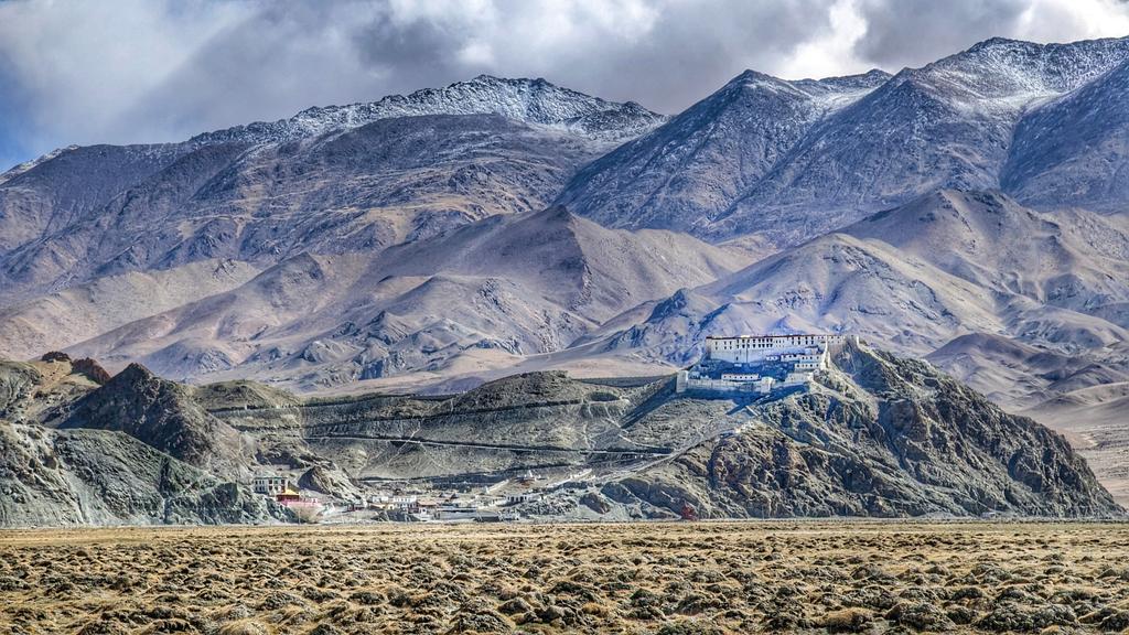 Hanle Gompa
#nature
#NaturePhotography 
#Ladakh
#Himalaya
#traveler