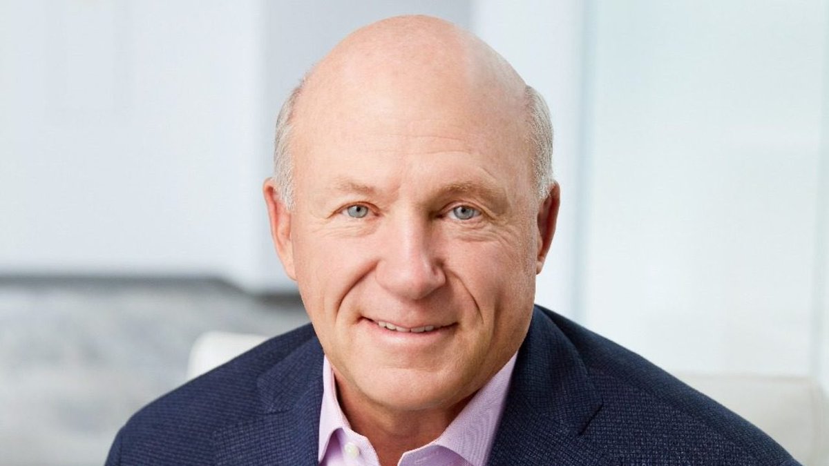 PopTingz's tweet photo. Chick Fil-A CEO, Dan Cathy, says that every white person should get on their knees and “shine black people's shoes” with a “sense of shame” and “embarrassment” for the racism they experienced. https://t.co/wCeieOGfaf
