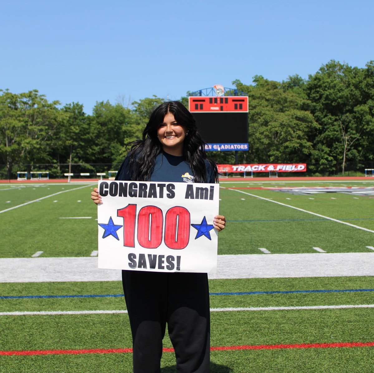 LaxGladiator's tweet photo. Junior GK Amelia Walsh with 100+ saves on the season! https://t.co/2GNzuwxbcv