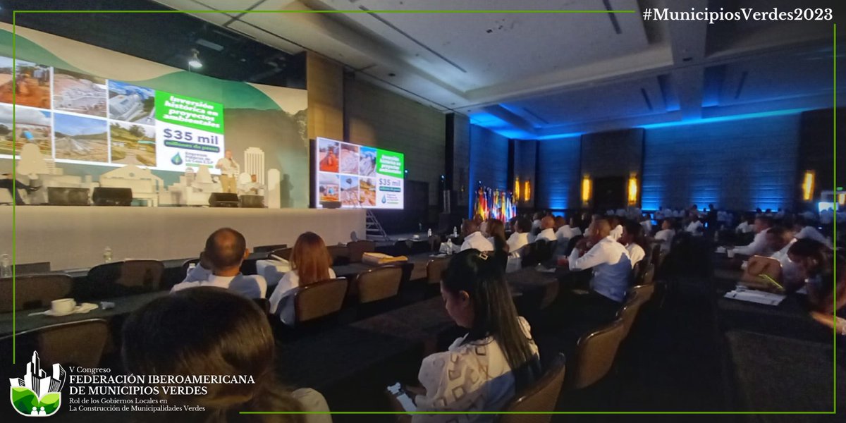 MariaEstherCL's tweet photo. ✅♻️ #MunicipiosVerdes2023 
"Todo empieza en la educación, en las escuelas. Si desde niños se les enseña la cultura de reciclaje, todo sale más barato"

Nelson Carmona Lopera @NELSONCARMONAL, Alcalde de La Ceja-Antioquia en @fedodimrdofi. 

#CambioClimático #MedioAmbiente https://t.co/RfvYEW6FBa