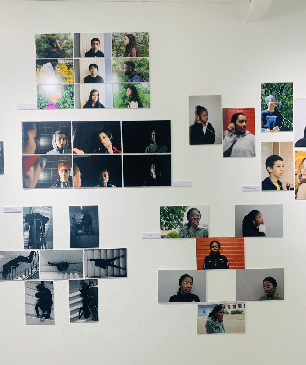 RiehlHelene's tweet photo. À notre image/restitution des ateliers avec les élèves de @acstrasbourg et focus sur le projet  Photo numérique de #laclassecolorée du #collègeMolièreColmar exposée à @lachambrephoto @XavierGaschy le portrait en série ! @DaacStrasbourg https://t.co/Q9BLPd6duj