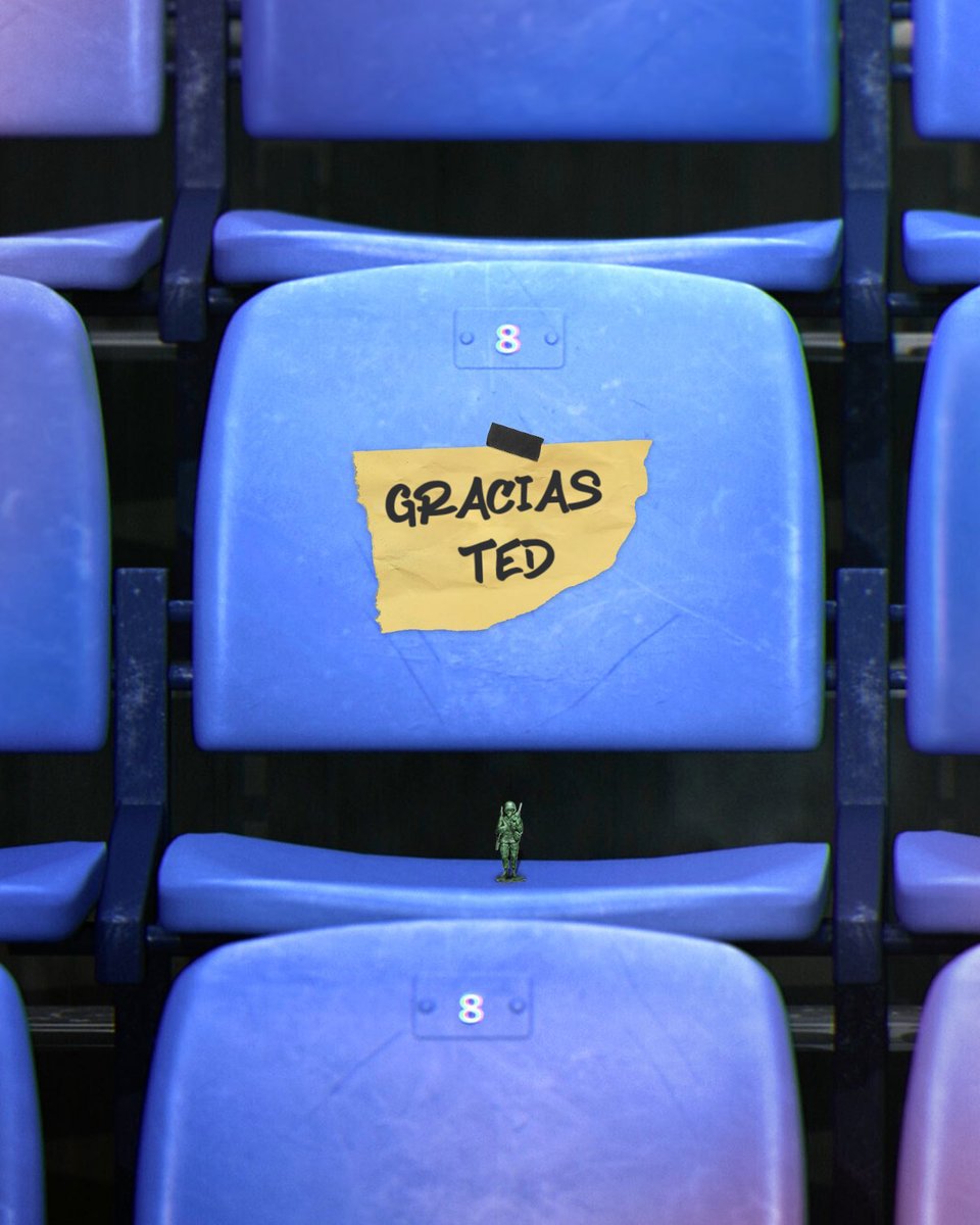 webbpodcast's tweet photo. TED LASSO se ha ido, llegó con la pandemia y se ha marchado sin hacer ruido, parte dejándonos un cúmulo de emociones, de amor incondicional, de trabajo en equipo, salud mental, posibilidades, respeto y valor, de aprender a cambiar, de CREER en la familia, amigos y en uno mismo. https://t.co/7ZjxF4vv8r