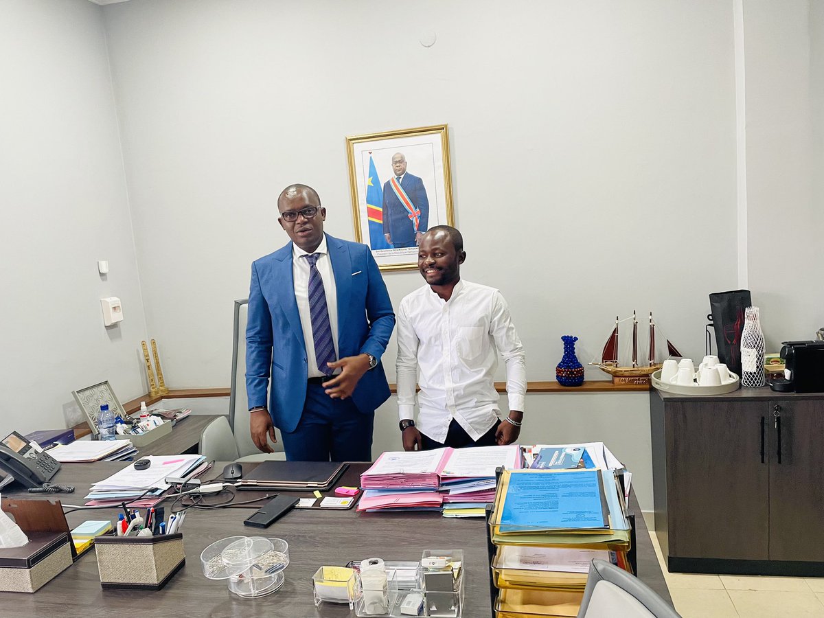 ElieLomboto4's tweet image. Avec Dieu nous ferons des exploits, avec le FOGEC nous aurons le financement ! Ce qu'il fait pour nous entrepreneurs congolais est simplement exceptionnel. Quant à moi j'espère, et j'attends mon tour afin d'être accompagné par le @FogecRdc @DeniseNyakeru @LMunzemba