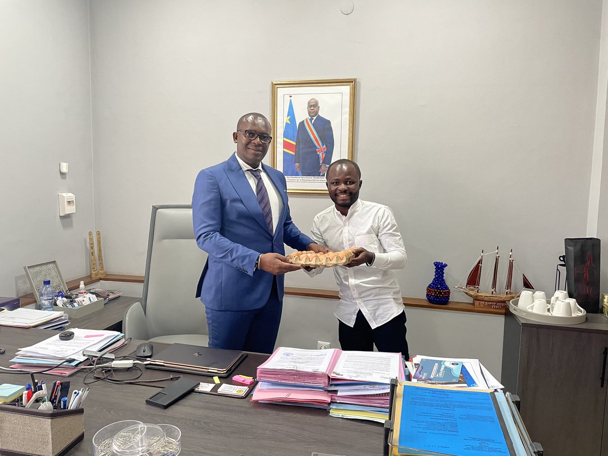 ElieLomboto4's tweet image. Avec Dieu nous ferons des exploits, avec le FOGEC nous aurons le financement ! Ce qu'il fait pour nous entrepreneurs congolais est simplement exceptionnel. Quant à moi j'espère, et j'attends mon tour afin d'être accompagné par le @FogecRdc @DeniseNyakeru @LMunzemba