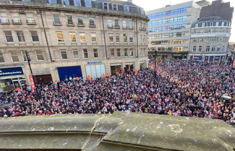 AllThingsBlades's tweet photo. The City is Ours ⚔️⚔️ https://t.co/S9KBLQZkny