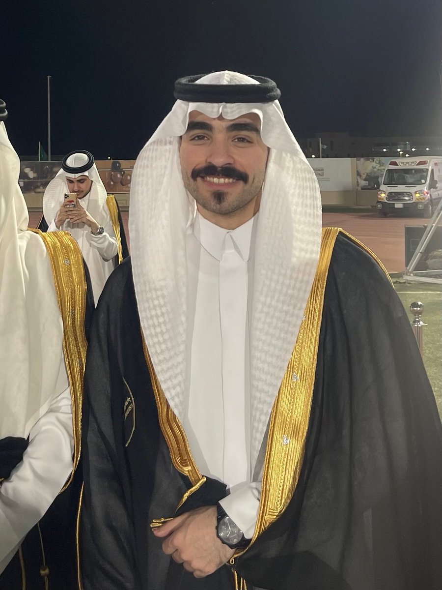 faisal_wh1's tweet photo. 30/5/2023 🎓

اللهم ليس بجهدي واجتهادي انما بتوفيقك وفضلك علي.
الحمدلله الذي بنعمته تتم الصالحات، تم بحمدالله تخرجي من كلية العمارة والتخطيط وحصولي على درجة البكالوريس، الحمدلله على التمام والكمال وحسن الختام 

Bachelor's degree from college of architecture and planning https://t.co/J9wgClt9wo