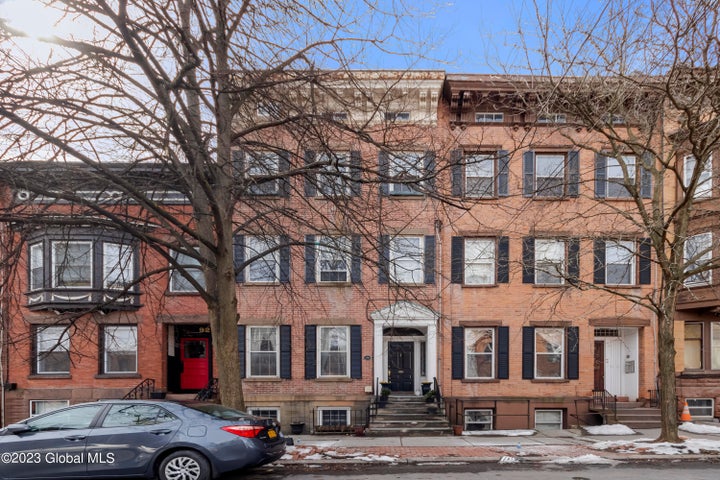 CarrowMarketing's tweet photo. 29K Price Reduction! Center Square 3 Unit 🏠 Motivated Seller - https://t.co/gcoHqBxGIO https://t.co/mBkBHKZhVp