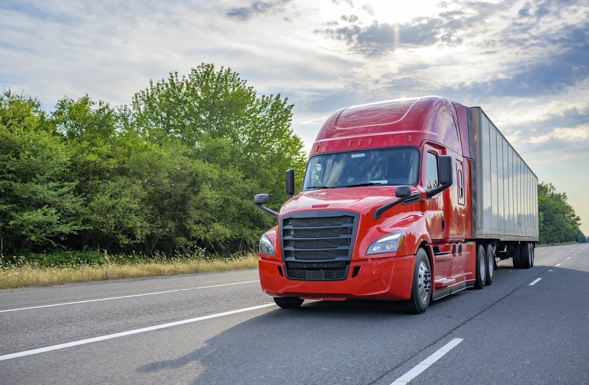 Diesel engines power 76% of all commercial trucks and move nearly 70% of U.S. freight tonnage. While alternatives like EVs and #hydrogen fuel cells are emerging, #biodiesel and #renewable #diesel remain the dominant alternatives to petroleum diesel.

More: MiAdvancedBiofuels.com