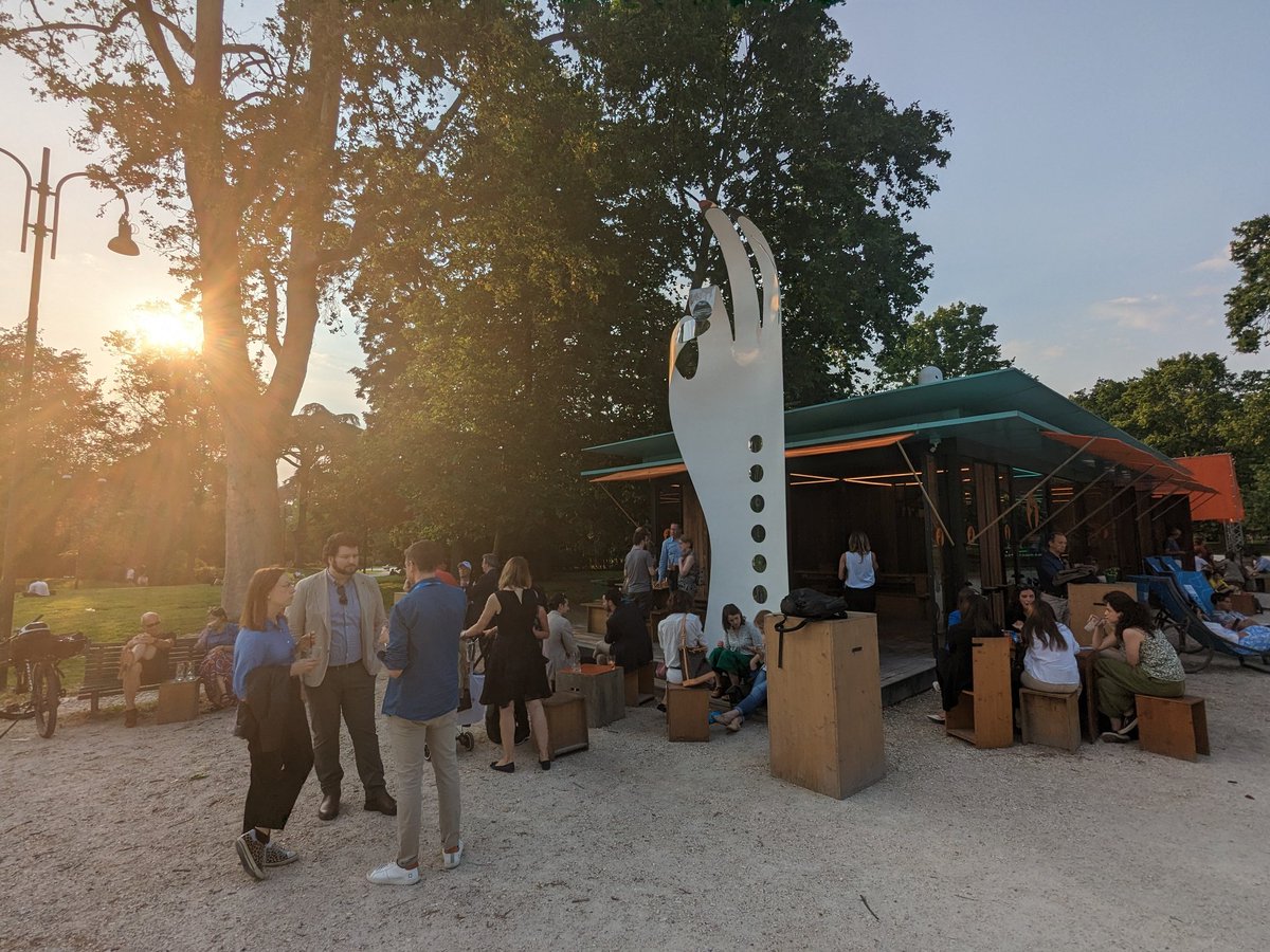SIRyoung_IT's tweet photo. Sunset aperitivo with #SIRyoung and Friends at #EULAR2023🥂
Still ongoing, come to joint us 🫂 at Locanda alla Mano✨ https://t.co/URwBYCj8ih