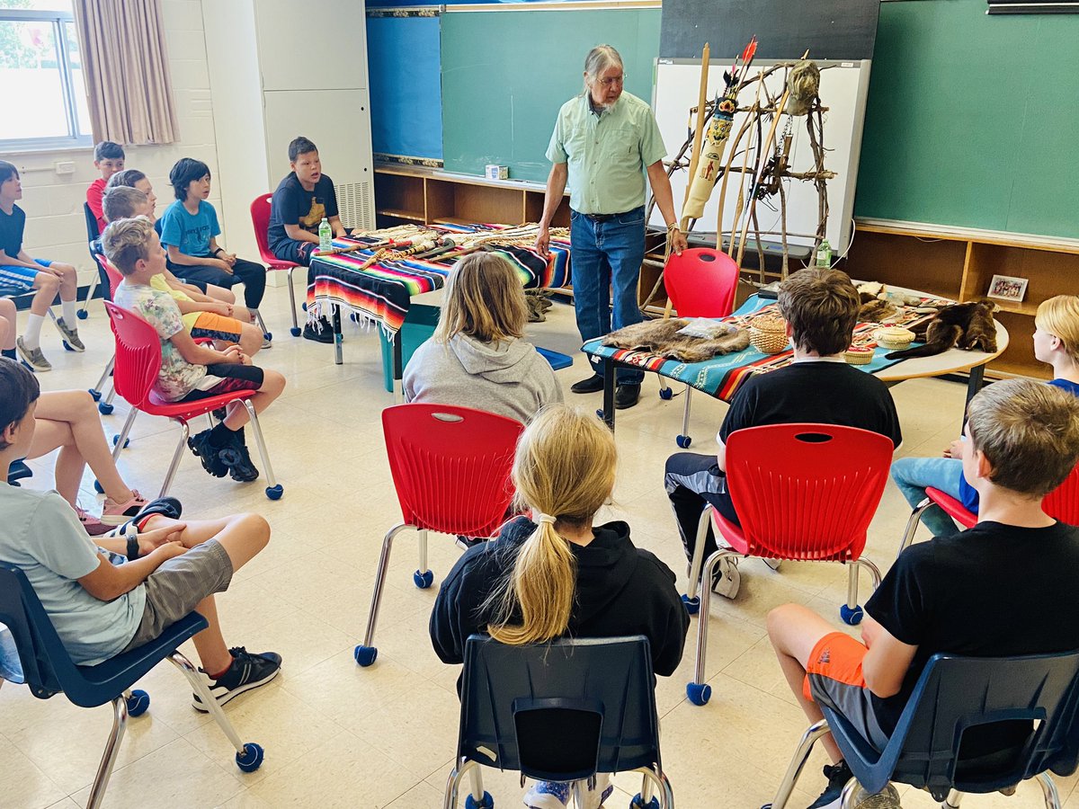 Chi-Miigwech to Rocky Sands from Bkejwanong for sharing his stories, knowledge and artifacts with our students today. Lots of learning! <a href="/MrsNGooding/">Nicole Gooding</a>