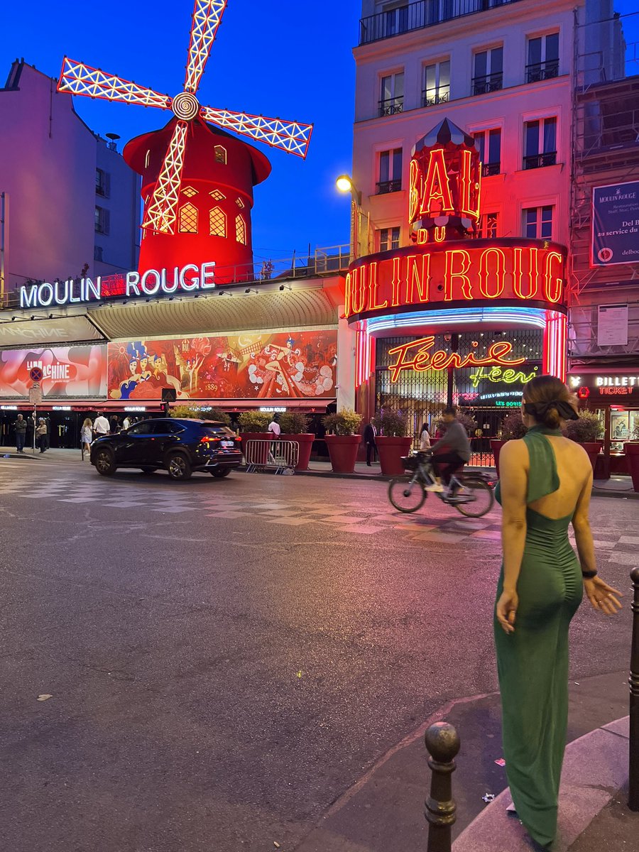 LC90_'s tweet image. Are you happy to be in Paris? ‘Oui’ 🇫🇷☀️🍸🥂❤️