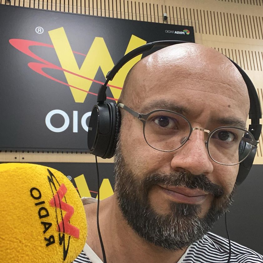 RNacional_News's tweet photo. NUEVO ESCÁNDALO de la W Radio, el medio prepago del petrismo. Difunden información falsa para encubrir los delitos de Laura Sarabia manipulando la propia información que les dio Armando Benedetti durante más de una hora de llamada. https://t.co/lRn1fsJaYQ