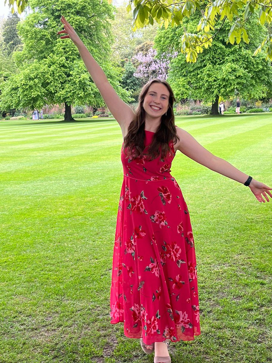 mstirrop's tweet photo. Really proud of Emilie celebrating her Gold Duke of Edinburgh Award at Buckingham Palace. https://t.co/l5QJFnAHtd