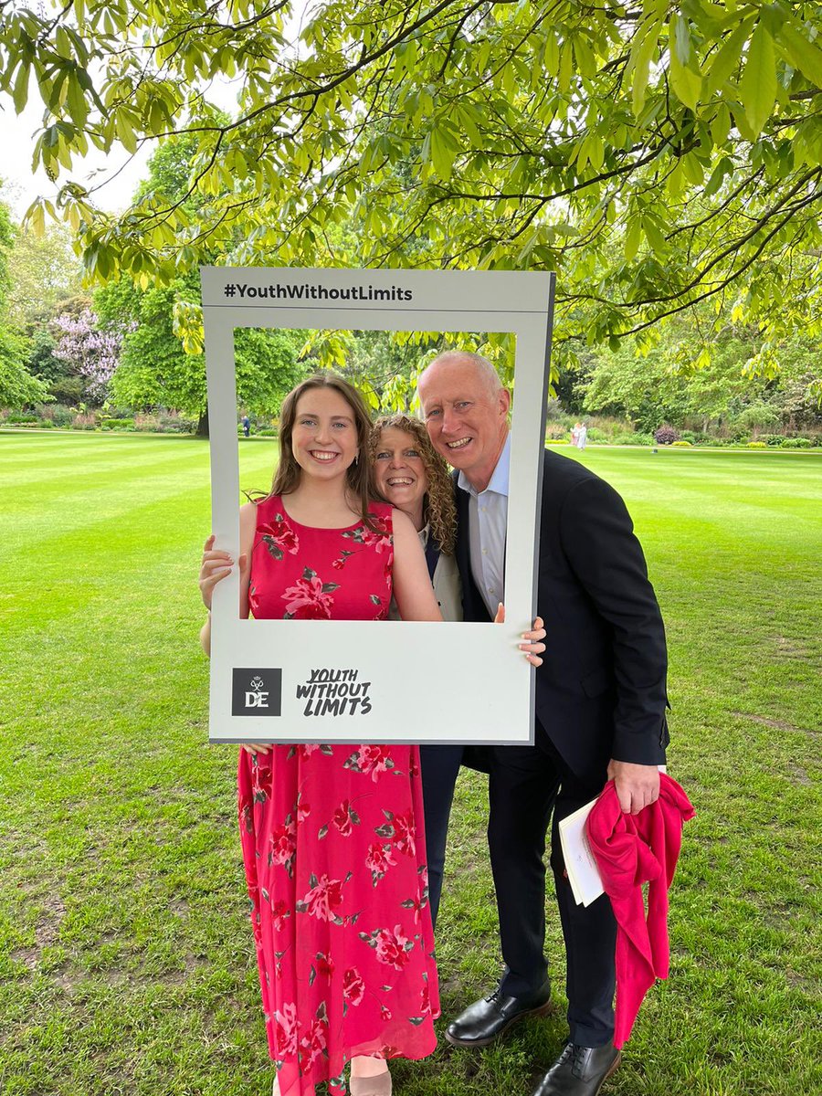 mstirrop's tweet photo. Really proud of Emilie celebrating her Gold Duke of Edinburgh Award at Buckingham Palace. https://t.co/l5QJFnAHtd