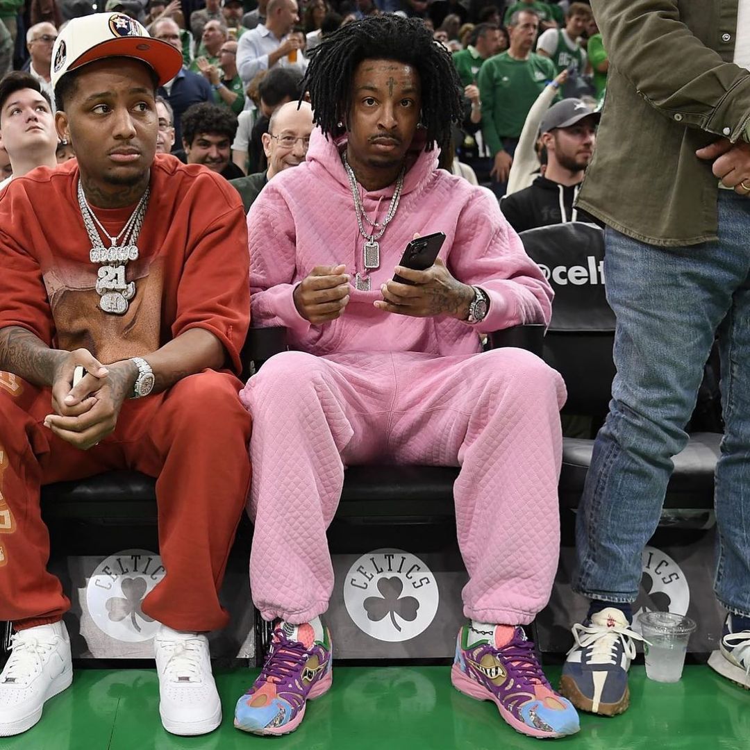 Savage 44 - give me. Dj savage 44. Savage-44 - give me (eurodance long vers. Сектор газа девушки танцуют. Savage give me.