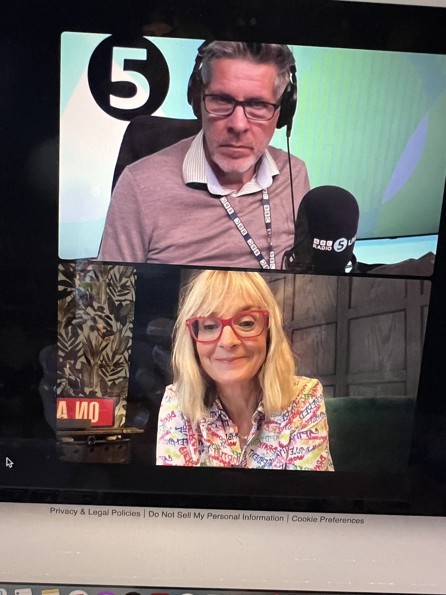 Louise Minchin tweet media