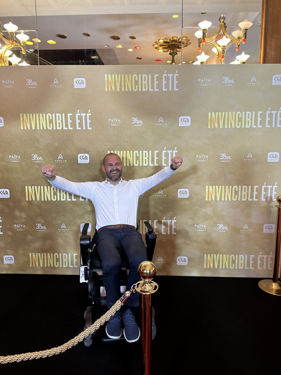 LeGrandRex's tweet photo. Le sourire d’un homme qui combat la maladie de Charcot depuis 2020. 🫶🏻 #InvincibleEte #warrior https://t.co/Qh6H4BwvDK