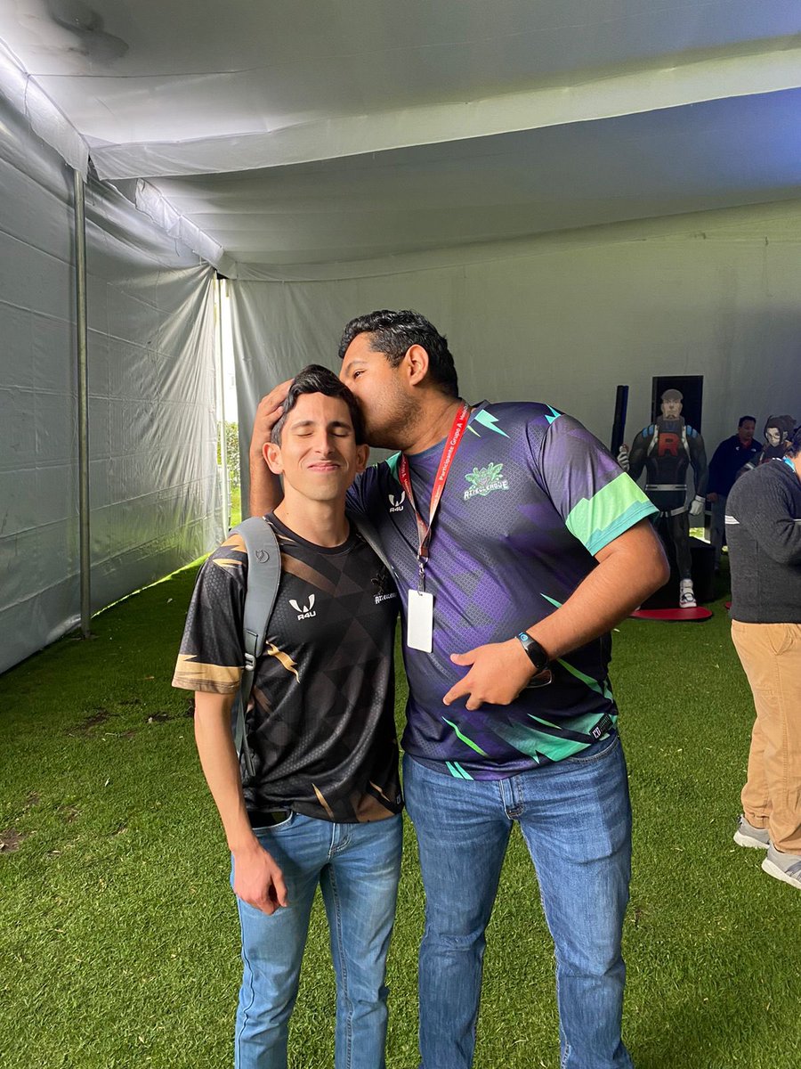 Eduardo Lomas tweet media