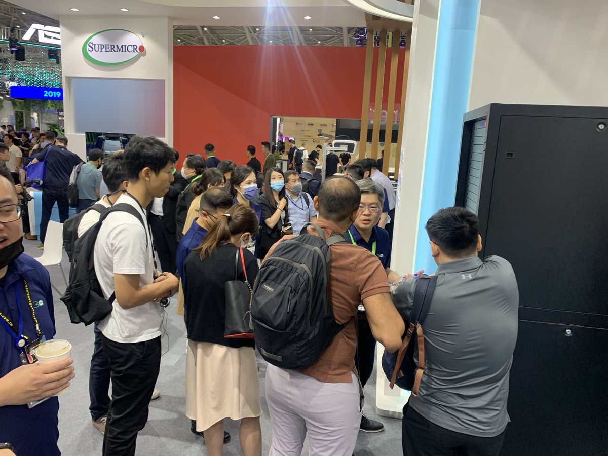 Supermicro's tweet photo. Here we are on the second day at #COMPUTEX TAIPEI! Visit us at booth M0320 to experience the industry’s broadest range of server systems and solutions! 

Learn more: https://t.co/TA1VVh1Dxs

#Supermicro #COMPUTEX23 #COMPUTEXTaiPei https://t.co/aklFlnpGFR