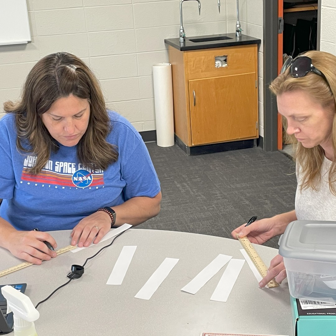 NationalSCF's tweet photo. Our #NationalSTEMScholars are busy with hands-on learning as part of their advanced #STEM training this week at @GattonAcademy at @wku! @GiftedStudies #STEMeduation https://t.co/Nyvfu8jmJJ