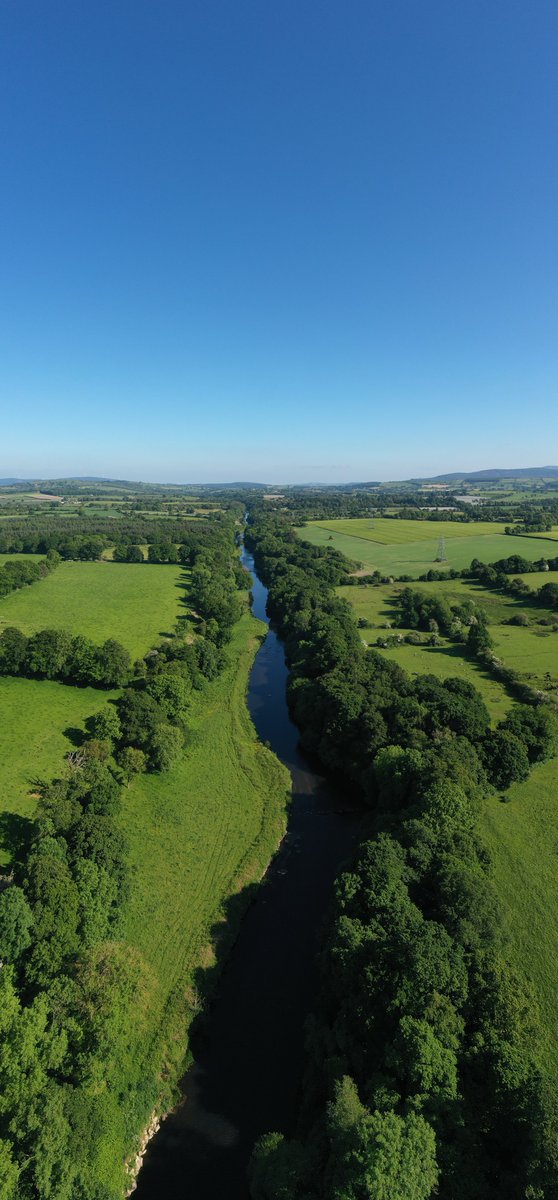 CarlowWeather's tweet photo. A stunning evening once again in Carlow. Drone images over the River Slaney this evening. Some patches of fog developing tonight but plenty of sunshine once again tomorrow. https://t.co/ERlDl4xaYL