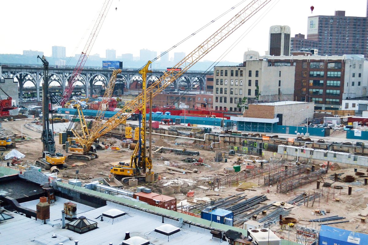 SETsafetyCanada's tweet image. Ground disturbance safety is an integral element of training for workers in Canada’s Construction, Oil &amp;amp; Gas, and Pipeline industries. buff.ly/3C2BQgH #SetSafety #grounddisturbance #bccga #abcga #cga #construction #USP