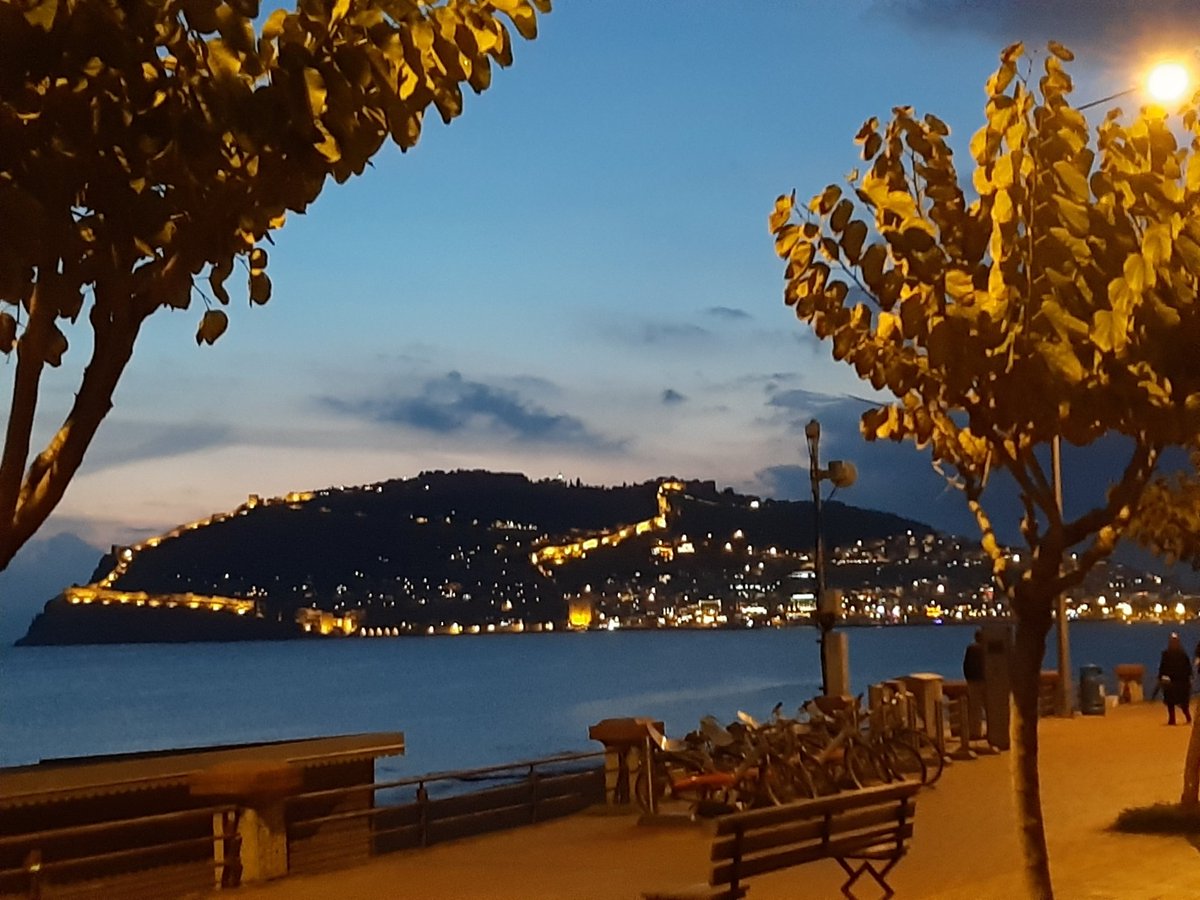 tekbasina2014's tweet photo. Antalya..alanya https://t.co/TFFfskNJ65