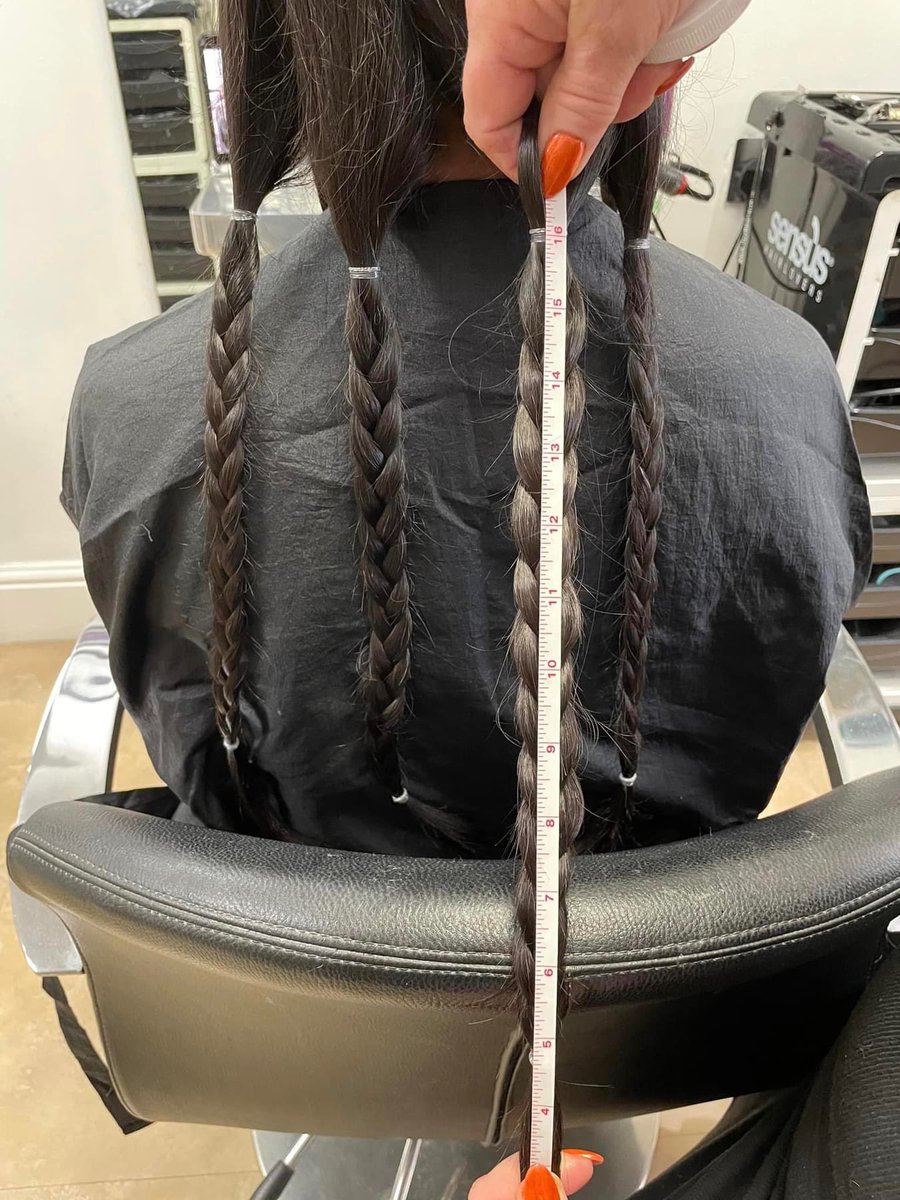 So thankful, an amazing 16 inches of Zubaida’s beautiful long hair for <a href="/LPTrustUK/">Little Princess Trust</a> 

Giving children hair &amp; hope 🙏

Raised so far £944 let’s see if we can help her hit £1000
Click here .. justgiving.com/fundraising/zu… 

#poppyshairdressing #littleprincesstrust