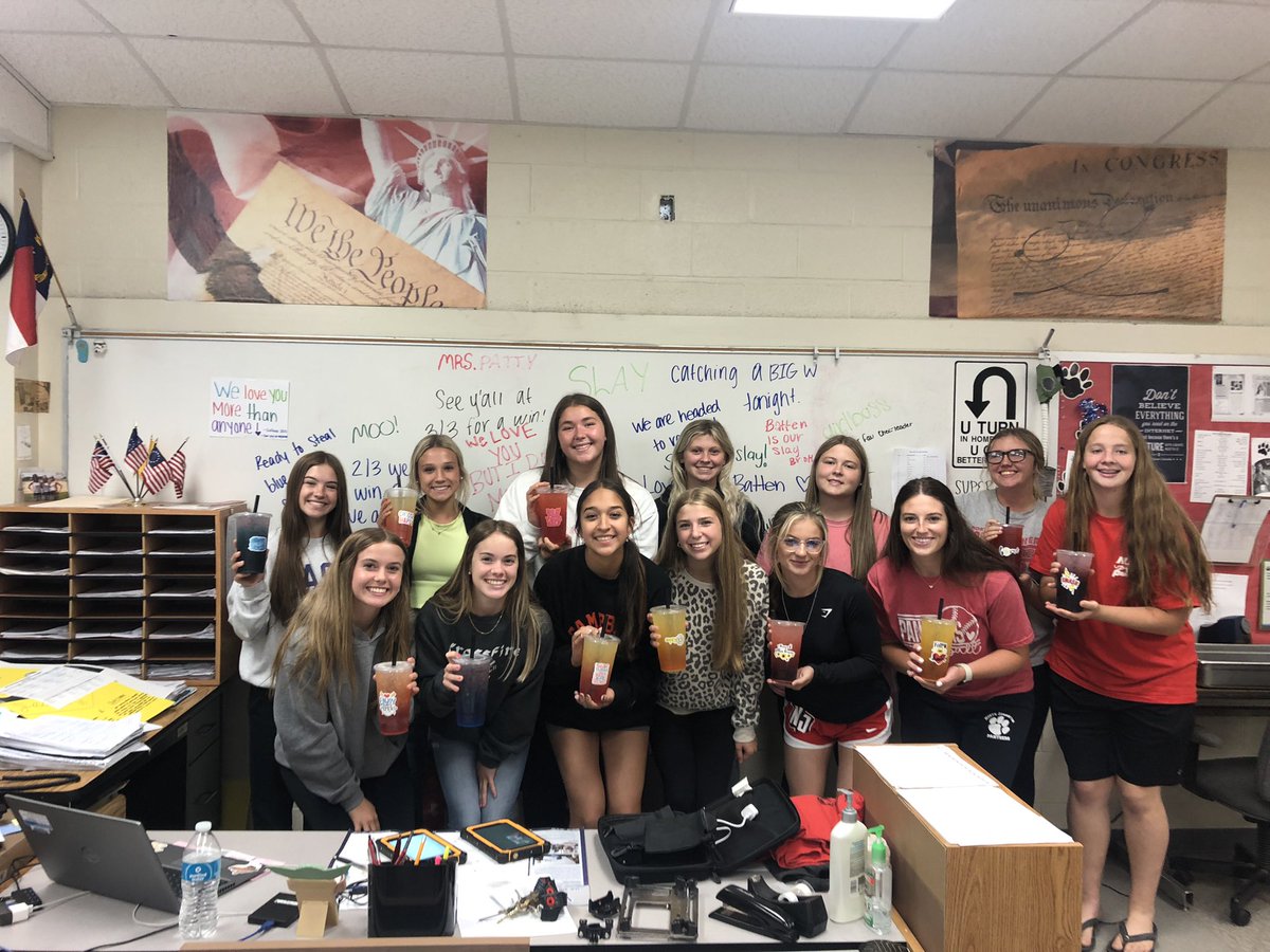 njhssoftball tweet media