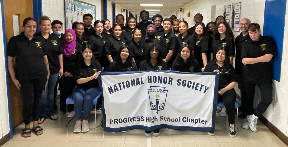Progresshs850's tweet photo. National Honor Society class photo #2k23 #NHS #Nationalhonorsociety #Progresshighschool #Highschool #brooklynnorth https://t.co/1Qr2Finyrn