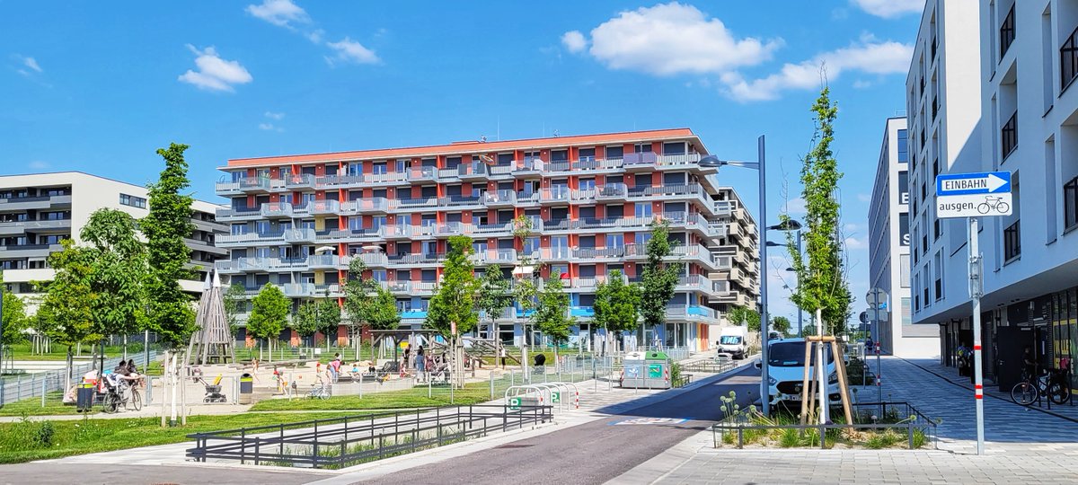 seacala's tweet photo. #ThisIsSocialHousing  In this photo is several hundred units of social (affordable) housing + a kindergarten + a grocery story + a bioswale, all taken underneath the light rail tracks. 1/5 https://t.co/2OTRcJ1ZYm