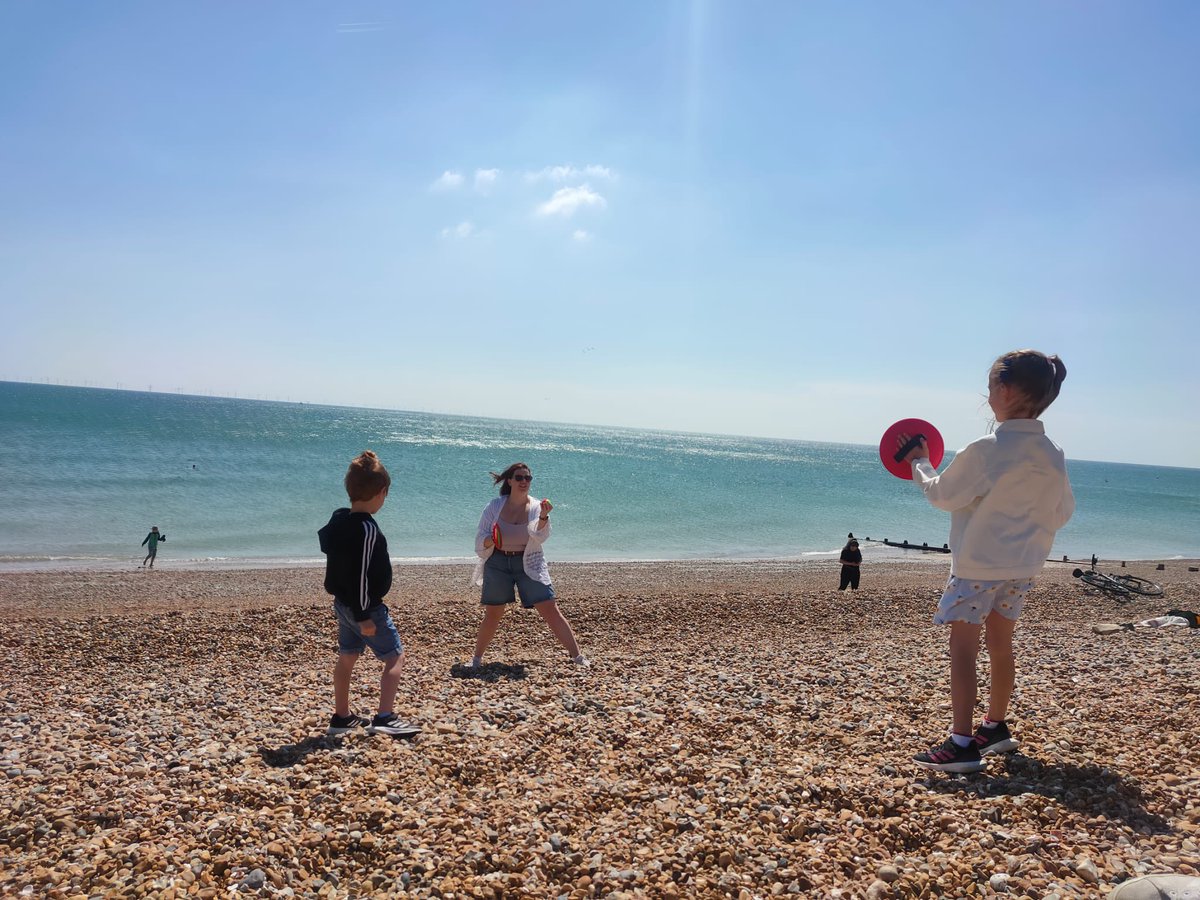 mswhitbourn's tweet photo. Enjoying the beautiful May weather with a hunt for sea glass and a game of catch (until Uncle Tom broke the bats 🙄)

Nursing frozen feet from our paddle though!! 🥶
#HalfTerm #Brighton #curiosity https://t.co/uZWgqqqM9m