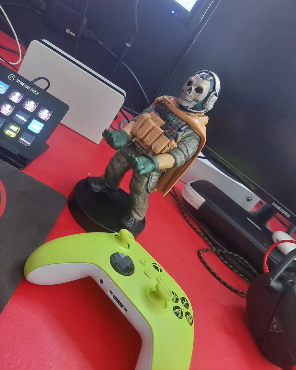 BoredButzGaming's tweet photo. Bored Buttz Gaming
Finally Got A "Ghost" Lets Go!!!
Massive Thank You Too My Other Half Love You Babes Forever🥰🤩
Live Tonight Over At:
https://t.co/NBv1iHtknl
#boredbuttzgaming #gamingchannel #gamer #streamer #ghost #padholder #thelab #letsgo #follow #SupportSmallStreamers https://t.co/tE5xeZxuf5