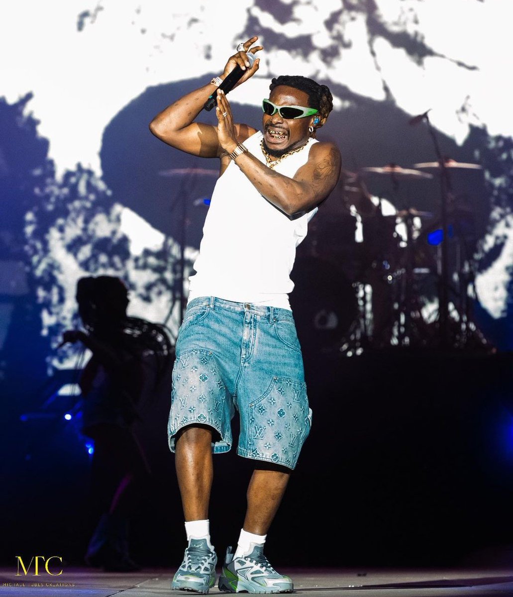 Guess the song Asake was dancing to.