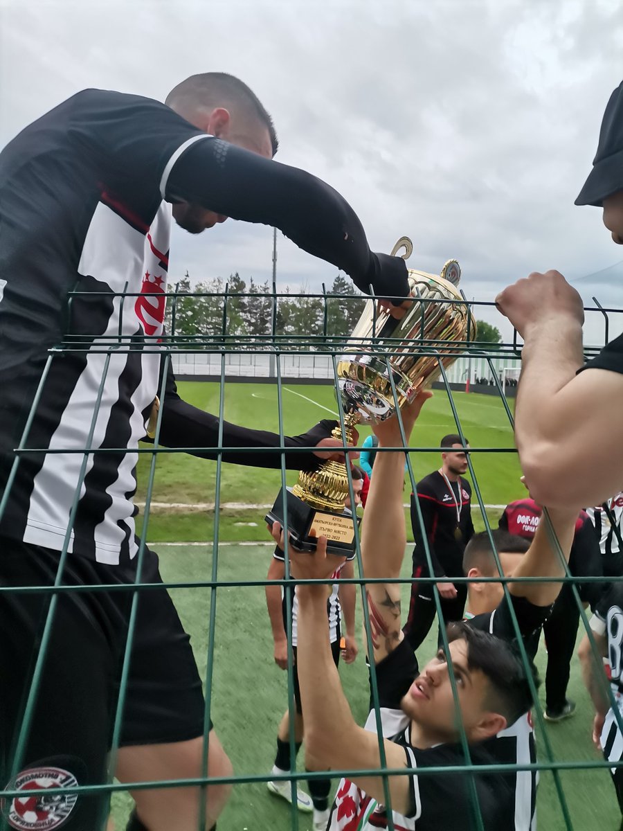 liburd11's tweet image. Won the cup, broke the cup!