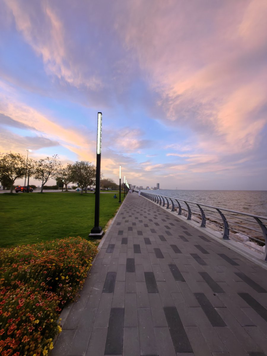 y_basahi's tweet image. من جميل مدينة #الخبر
بواسطة #p60pro
 بدون فلتر 🤯