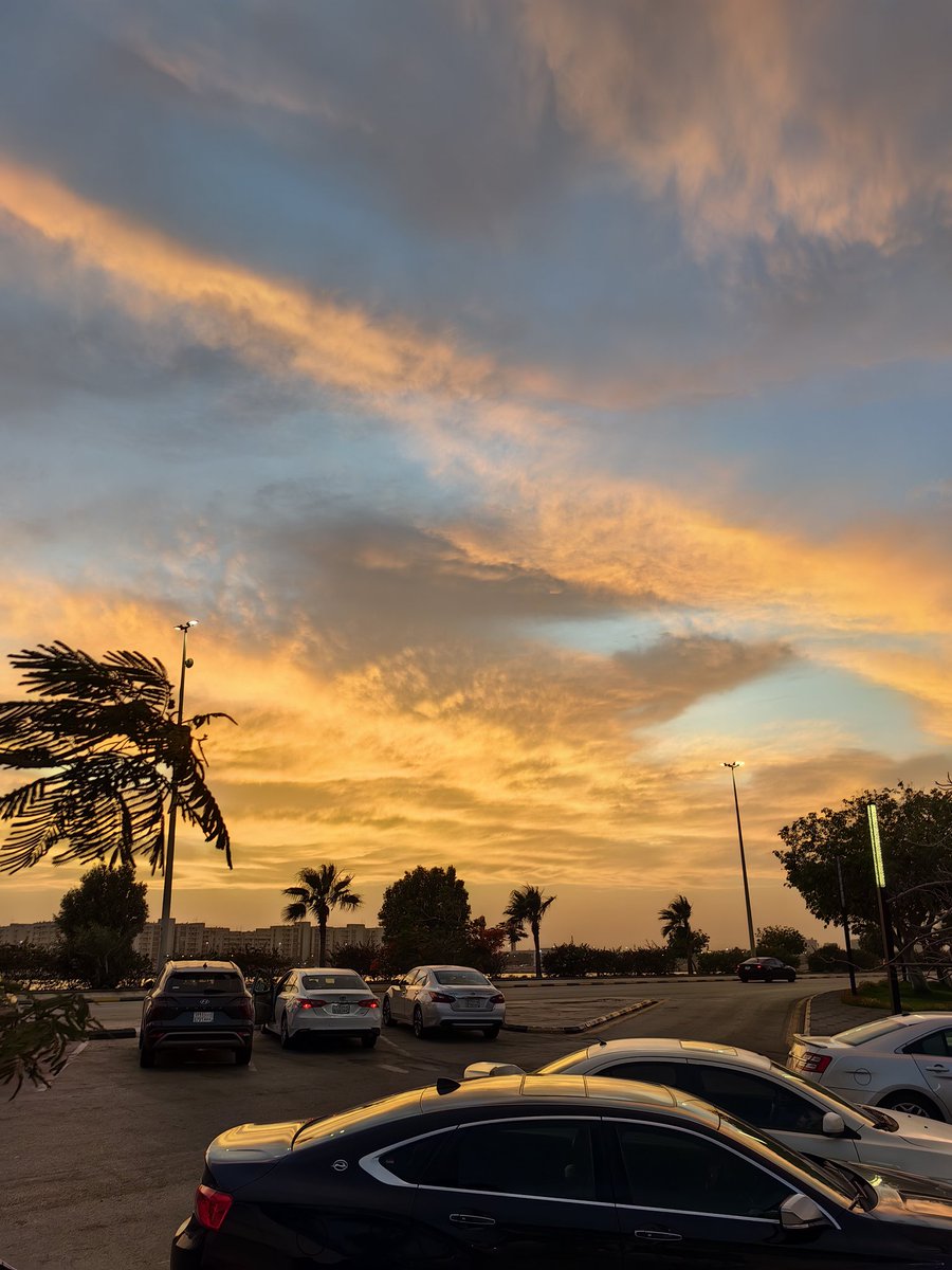 y_basahi's tweet image. من جميل مدينة #الخبر
بواسطة #p60pro
 بدون فلتر 🤯