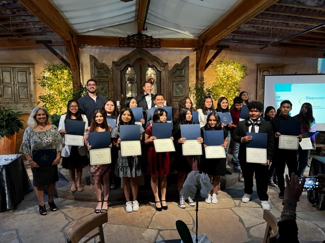 KPOCThrive's tweet photo. Congratulations to the 2023 graduates of our #HippocratesCircle program! For the past 15 years, we've partnered with local middle schools in Orange County to create a pathway to encourage young, diverse students to pursue physician #careers. https://t.co/DzAIRzU9rn